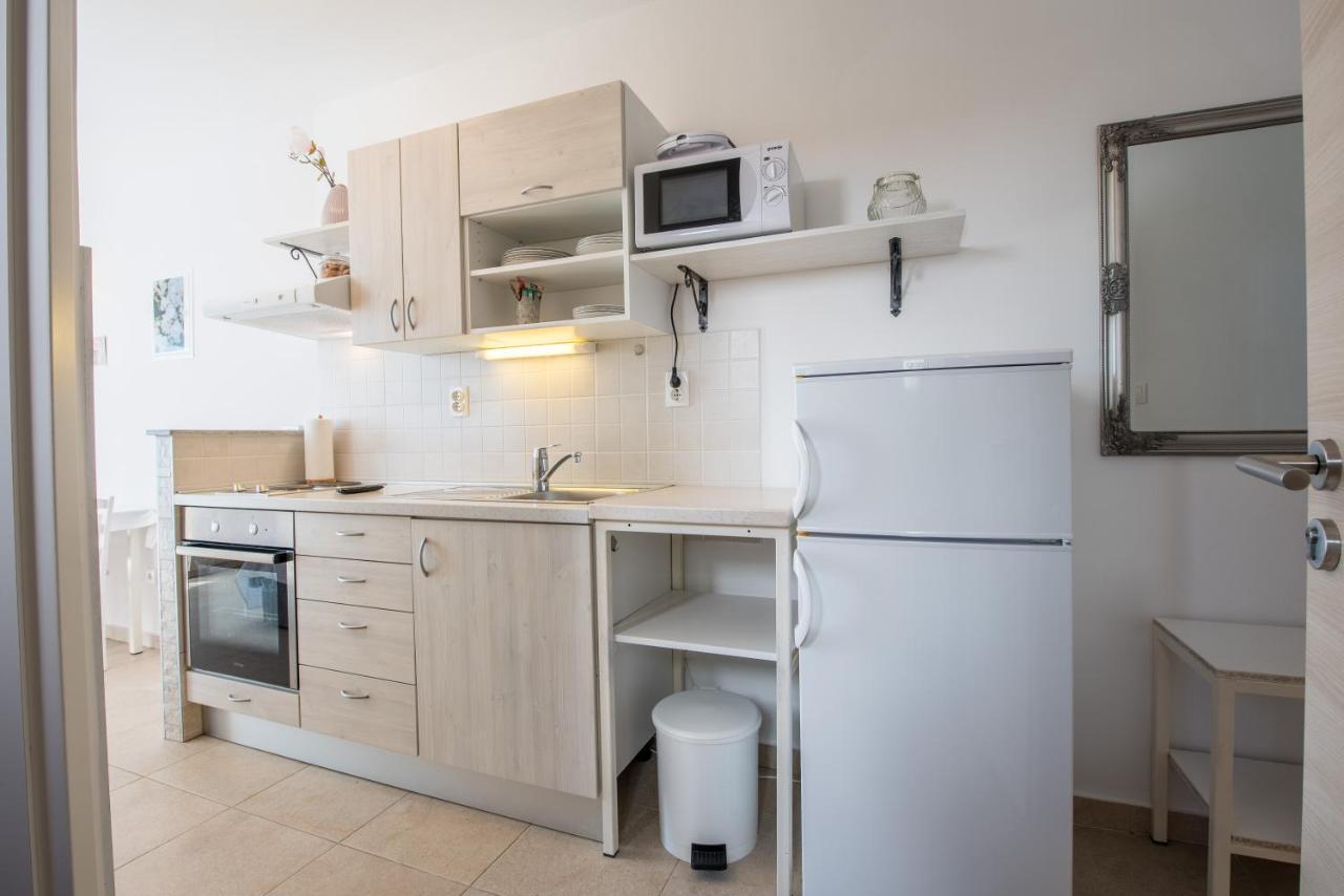 Apartments Amneris Trogir Extérieur photo