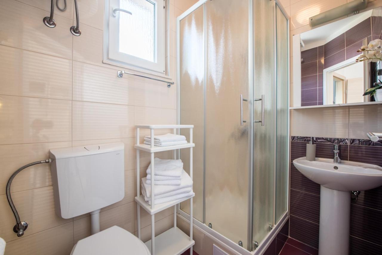 Apartments Amneris Trogir Extérieur photo
