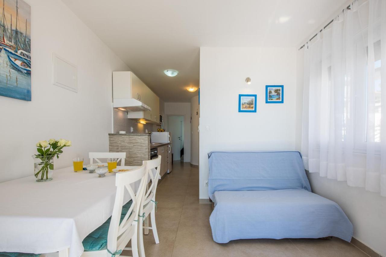 Apartments Amneris Trogir Extérieur photo
